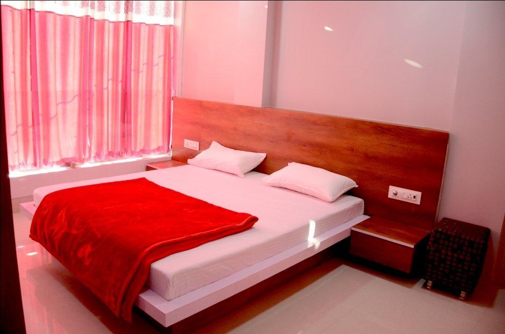 Hotel Tathastu Ujjain Exterior foto